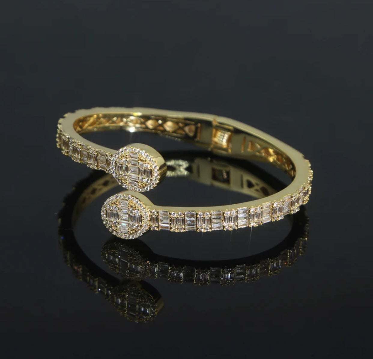 Bling out bangle