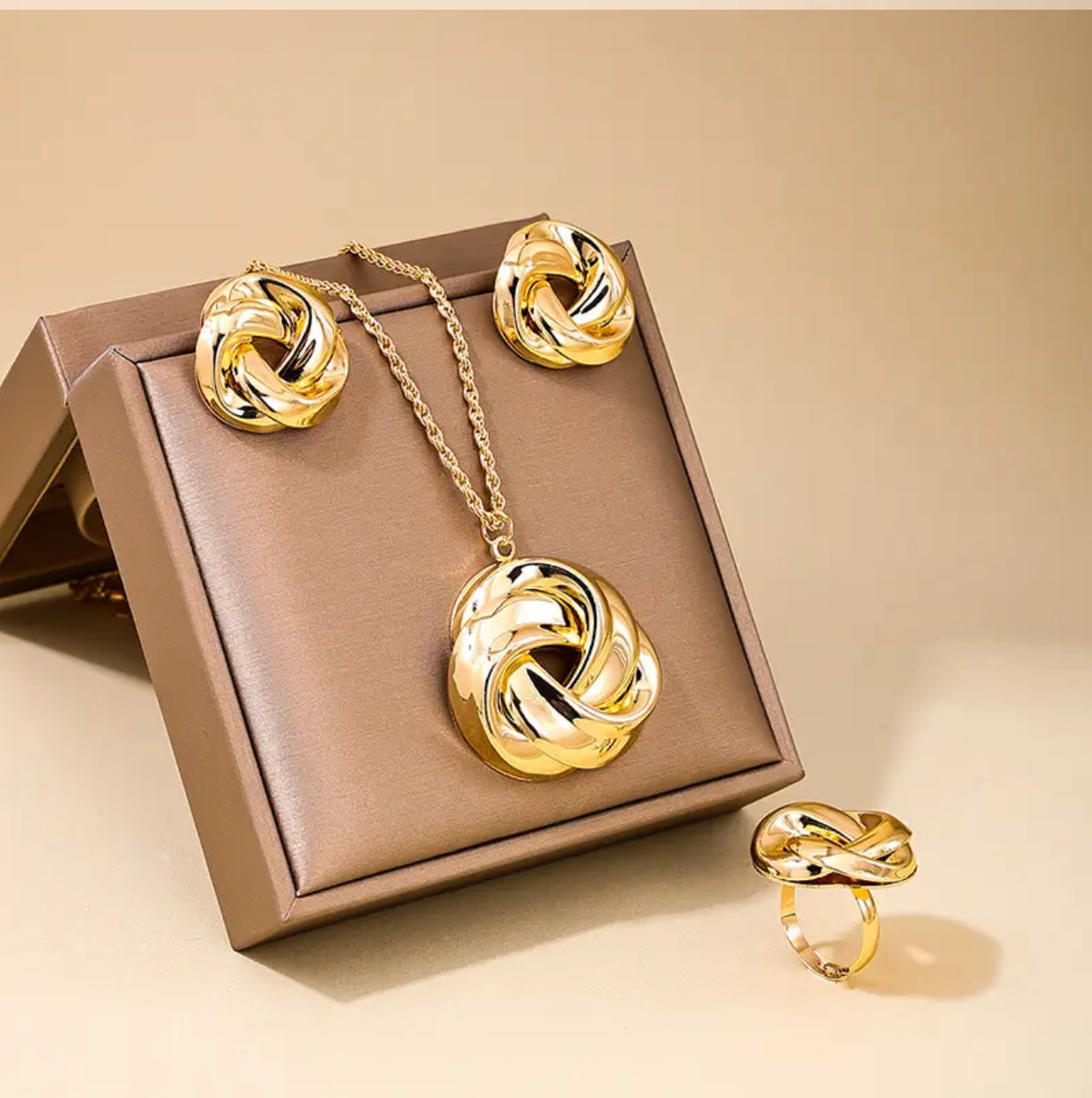 Fashion Jewelry Sets For women