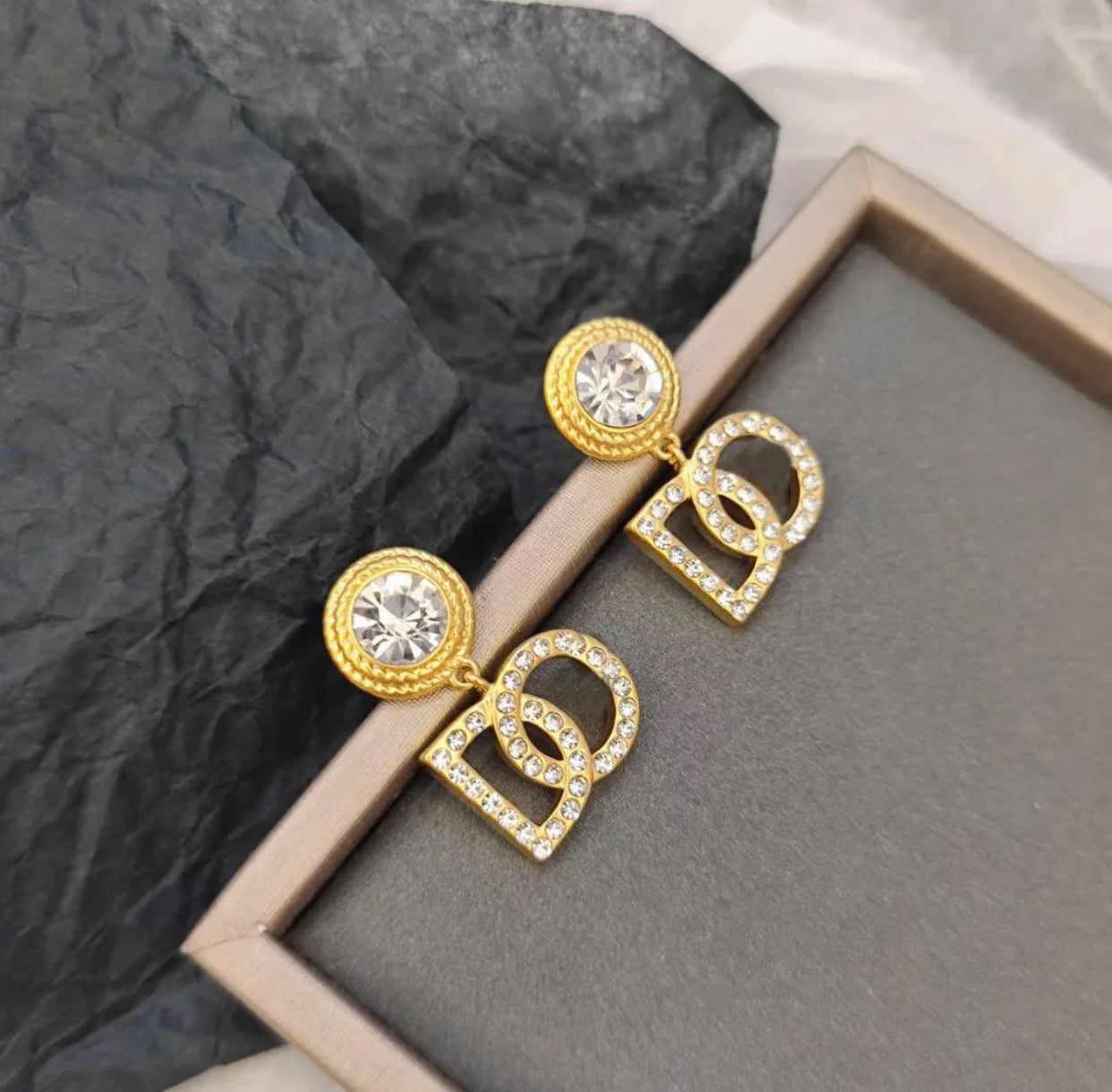 Dg Letter Vintage Earrings