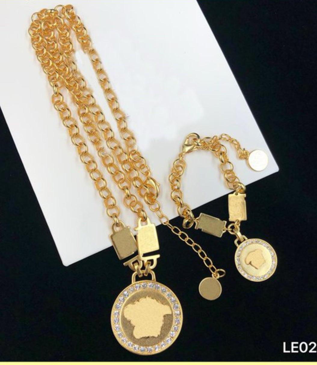 Luxury Fashion Chain Necklaces Bracelets Set