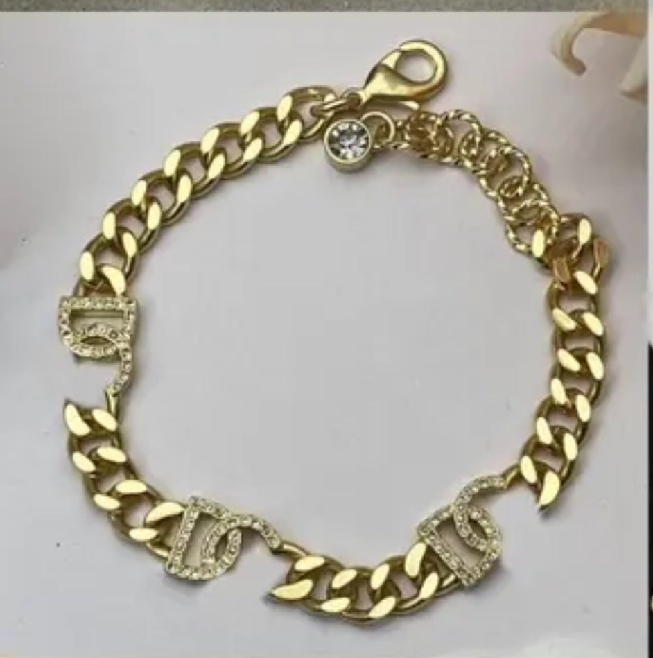 High quality Vintage Fashion Bracelet