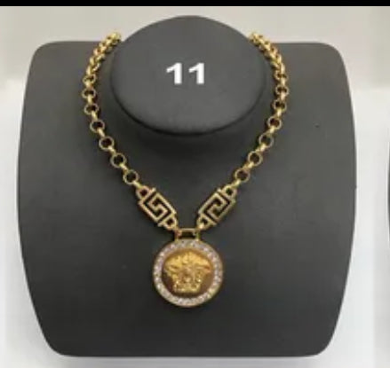 Designer Brand thick Chain Necklaces
