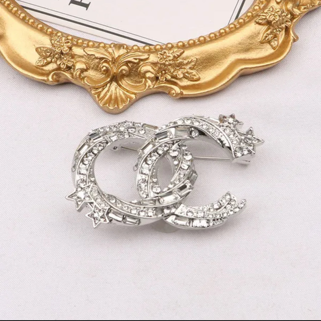 Elegant Brand Letter Brooch