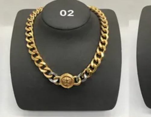 Designer Brand thick Chain Necklaces