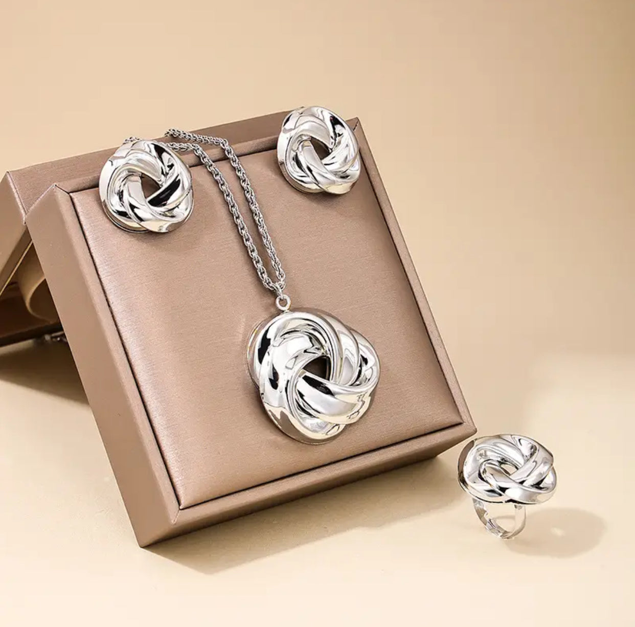 Fashion Jewelry Sets For women