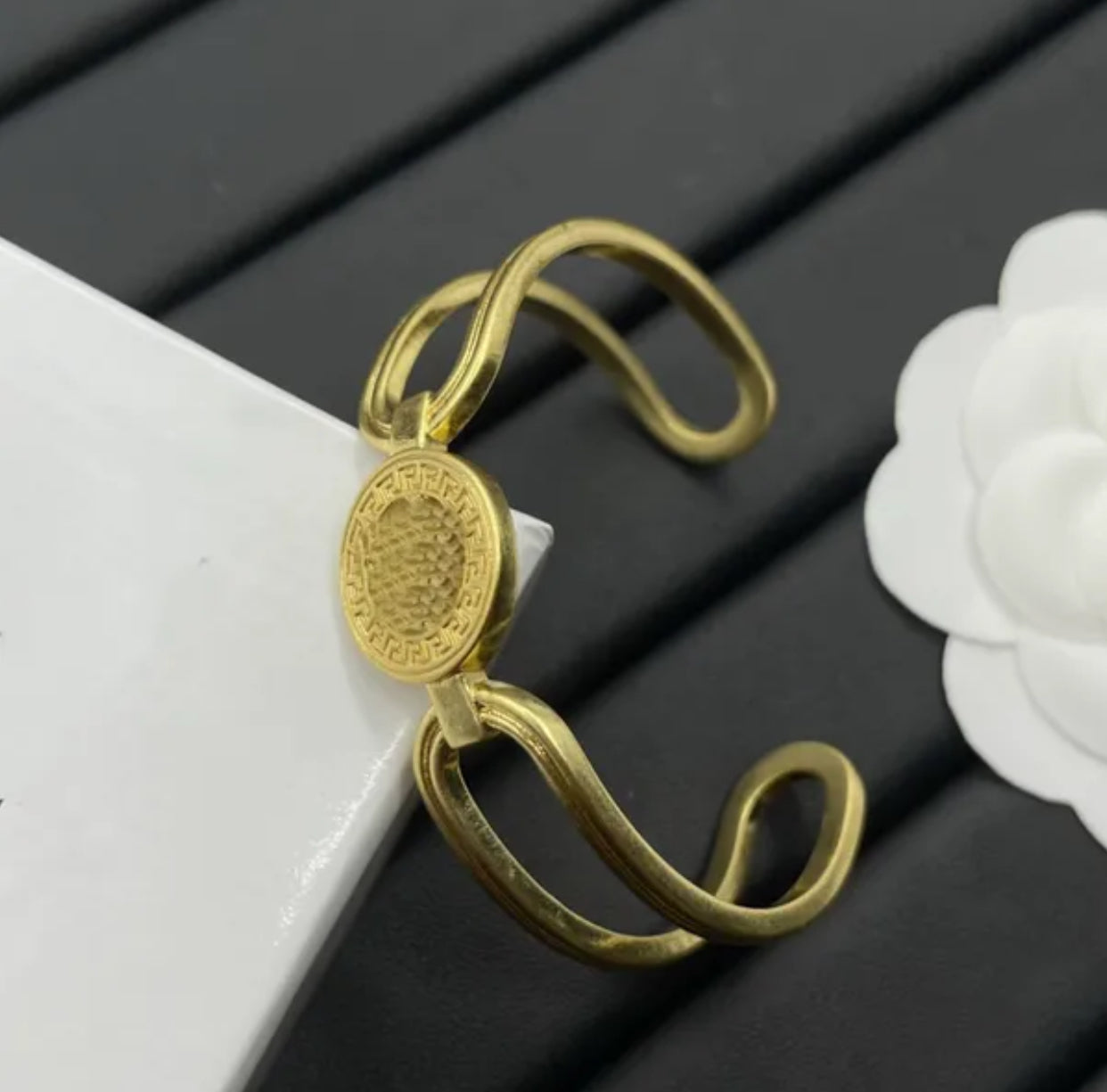 Luxury Fashion Bracelet