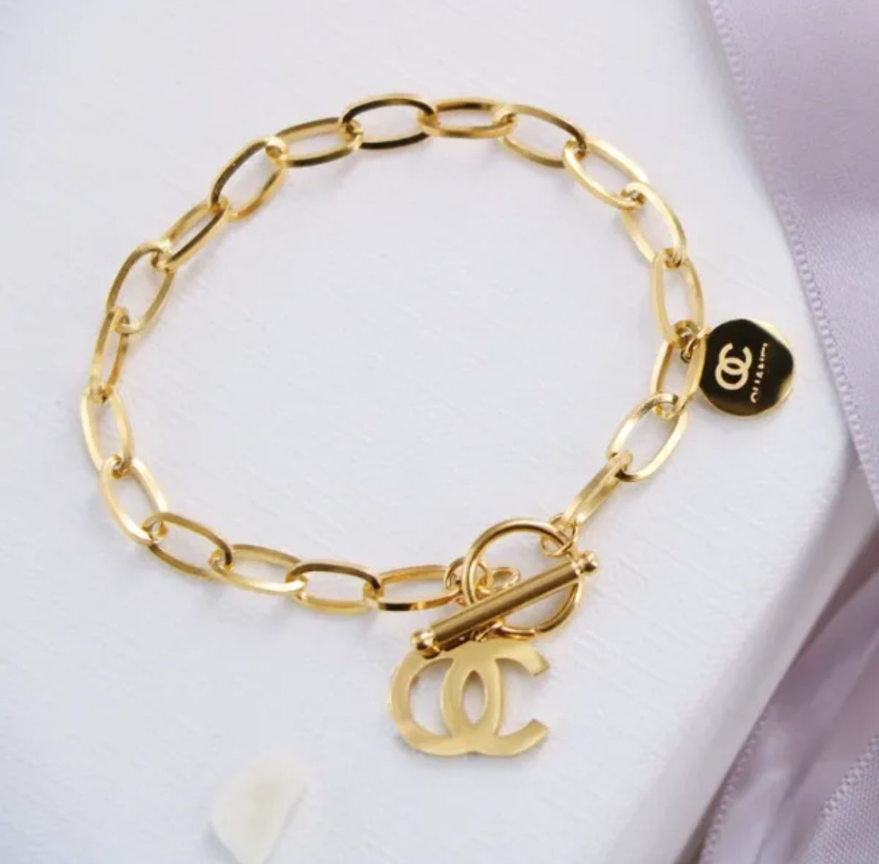 Never Fading C Chain Bracelet
