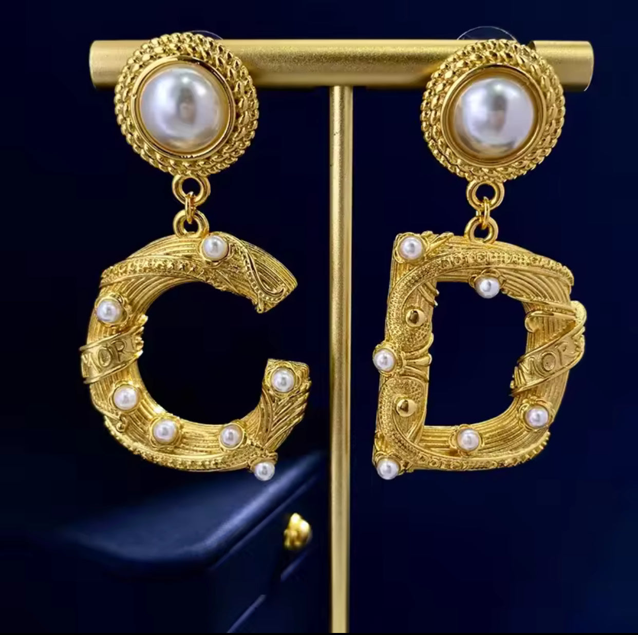 High quality designer Stud Earrings