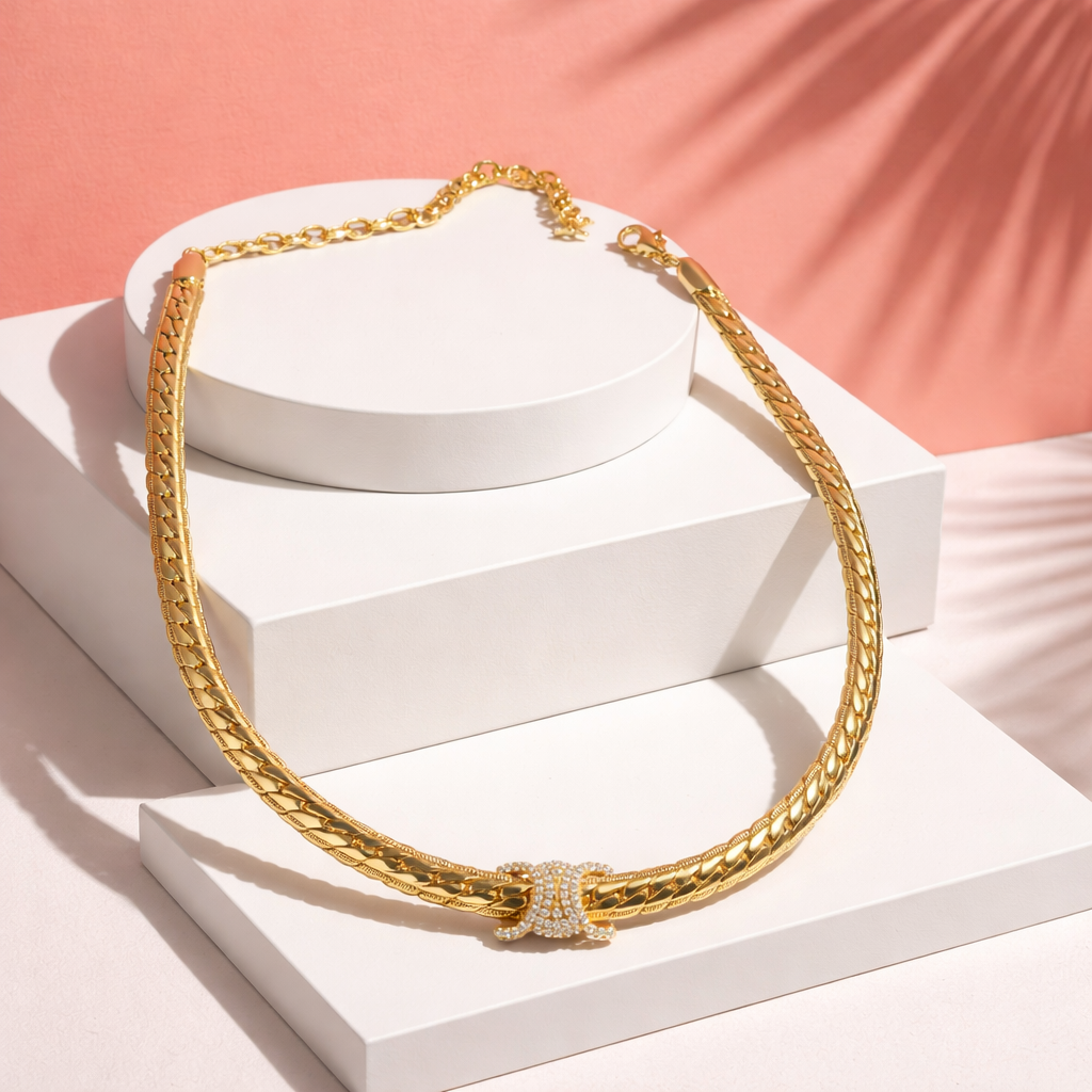 Fashion designer Necklace