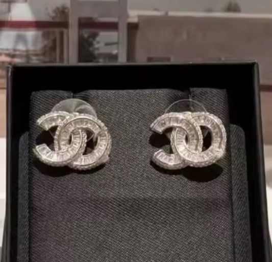Fashionable CC Stud Earrings