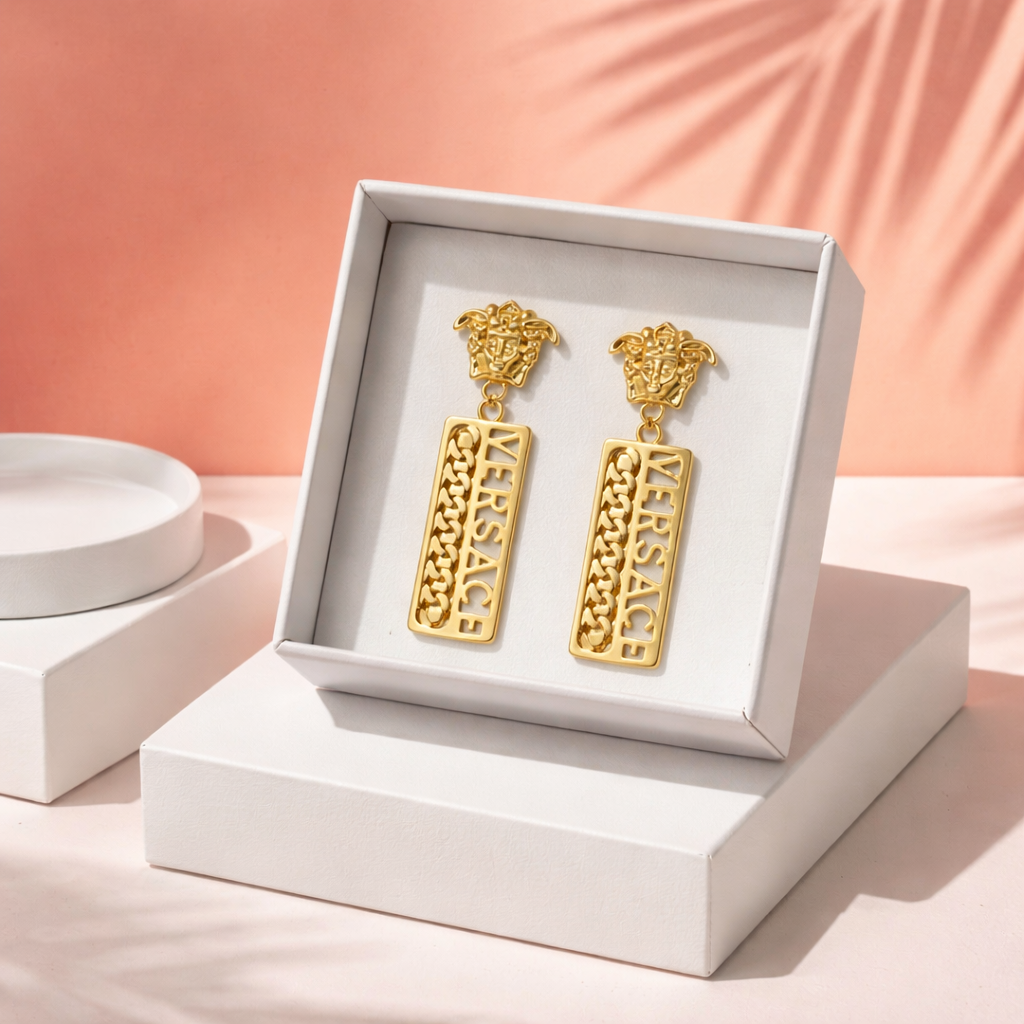Fashion designer stud Earrings